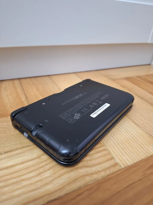 Nintendo 3DS XL
