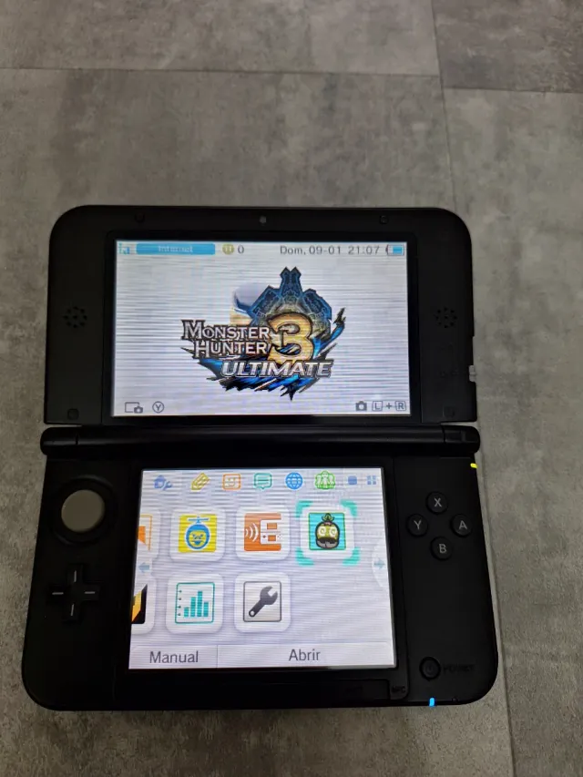 Nintendo 3DS XL