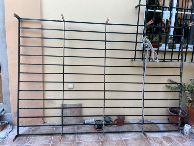 Reja fija hierro 235x158