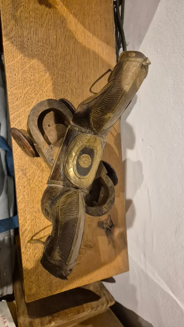 Scatola cavallo in legno e ottone