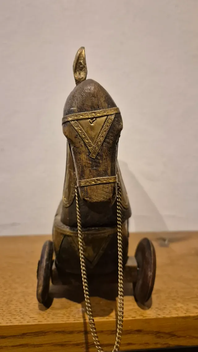 Scatola cavallo in legno e ottone
