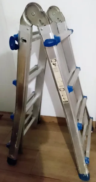 Escalera telescópica de aluminio