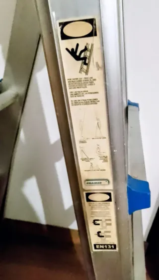 Escalera telescópica de aluminio