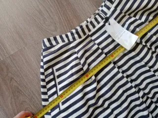 Falda Bershka Talla M Rayas Azul y Blanco