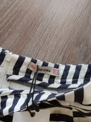 Falda Bershka Talla M Rayas Azul y Blanco