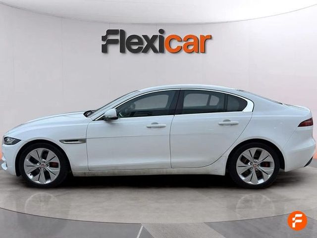 Jaguar XE 2.0 Diesel 132kW R-Sport Auto AWD