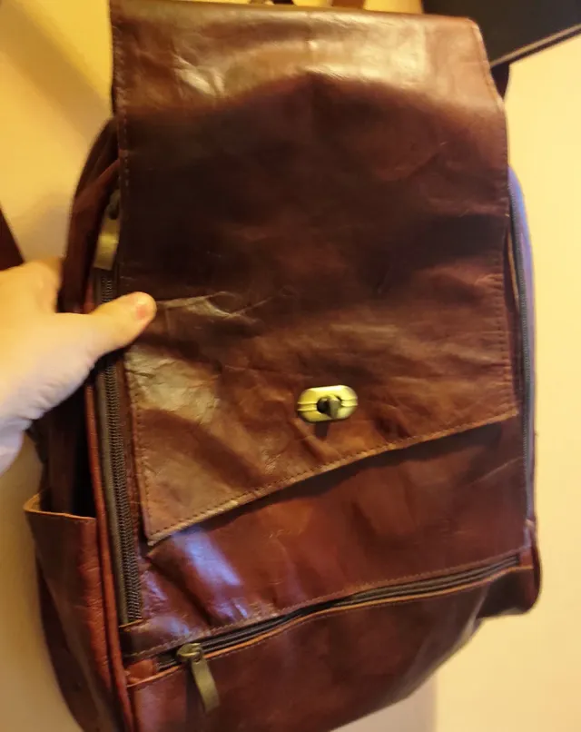 Mochila de cuero genuino