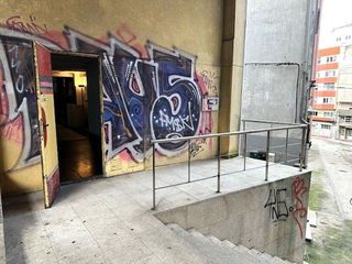 Local comercial en venta en Los Castros - Castrillón - Eiris en Coruña (A)