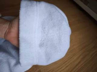 Gorro y bufanda blancos