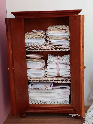 Armadio miniatura casa bambole