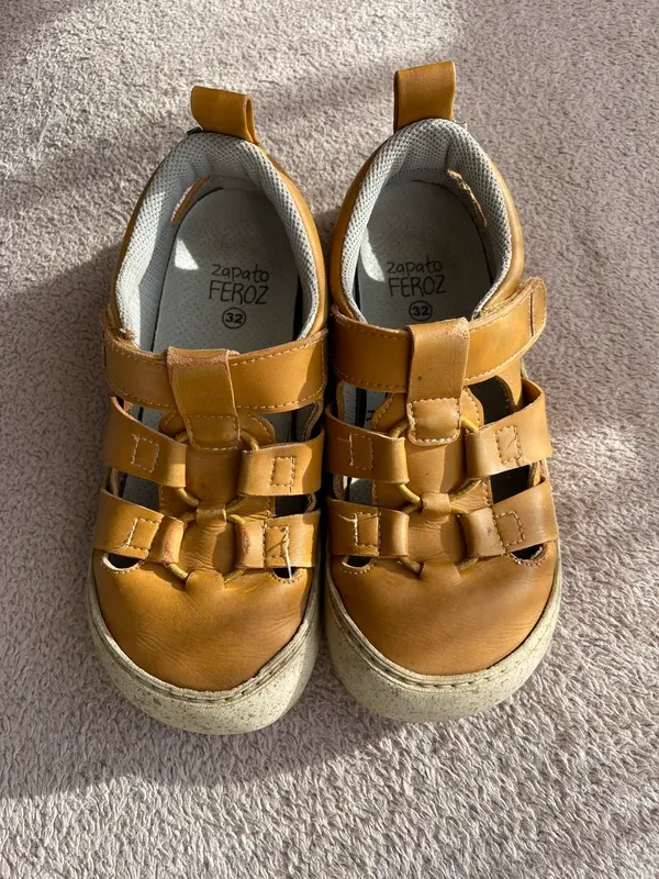 Zapatillas Barefoot Zapato Feroz. Talla 32