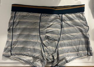 Bóxer de rayas beige y negro