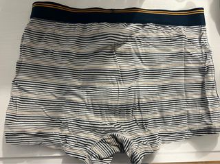 Bóxer de rayas beige y negro