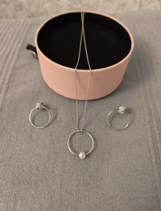 Conjunto de "Tous" en Plata: Collar y Pendientes