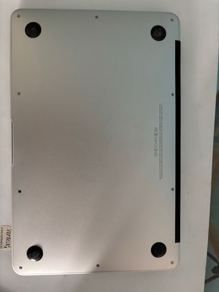 MacBook Air 11 2012 Plata (precio conversable)