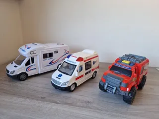 Lote de 3 vehículos de juguete