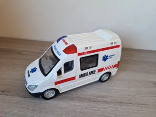 Lote de 3 vehículos de juguete