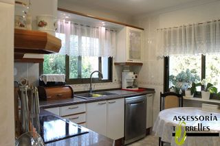 Chalet en venta en Torrelles de Llobregat