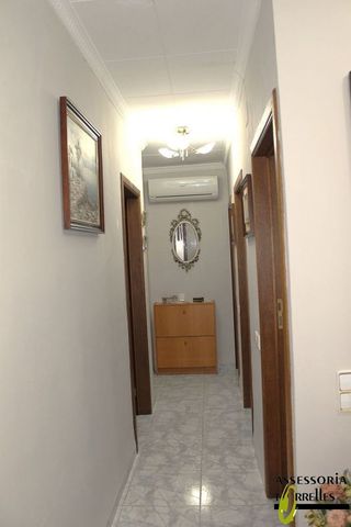 Chalet en venta en Torrelles de Llobregat