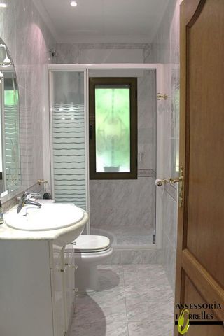 Chalet en venta en Torrelles de Llobregat