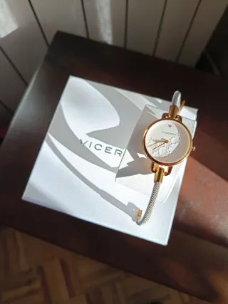 Reloj Viceroy Dorado y Plateado