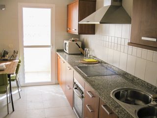 SE ALQUILA CHALET PAREADO. OLIVAR DE ALJAMAR