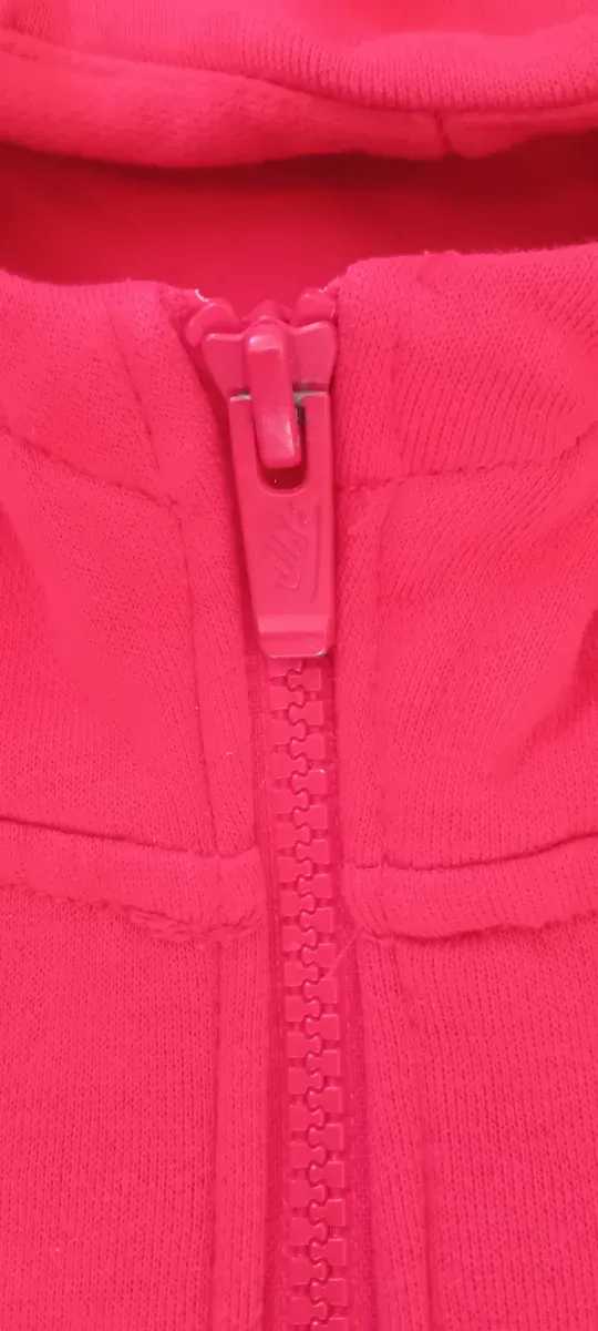 Felpa con cappuccio Nike rossa