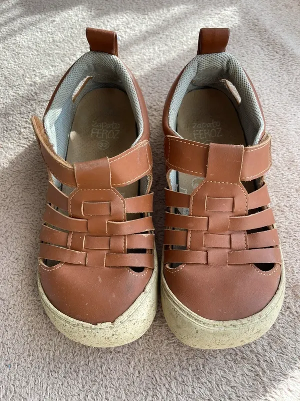 Zapatillas Barefoot Zapato Feroz. Talla 32