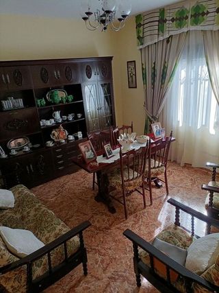 Casa adosada en venta en Alcalá la Real