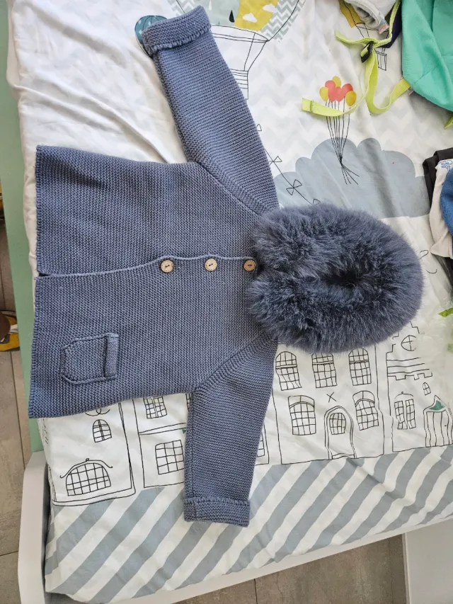 Abrigo Pangasa azul con pelo