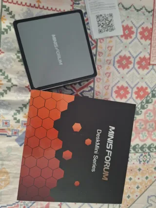 Mini PC MINIS FORUM UM250 Gris