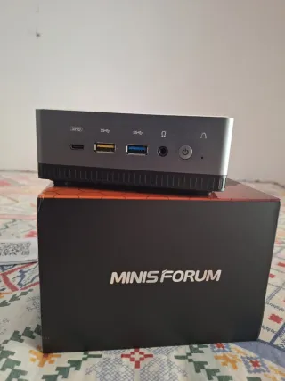 Mini PC MINIS FORUM UM250 Gris