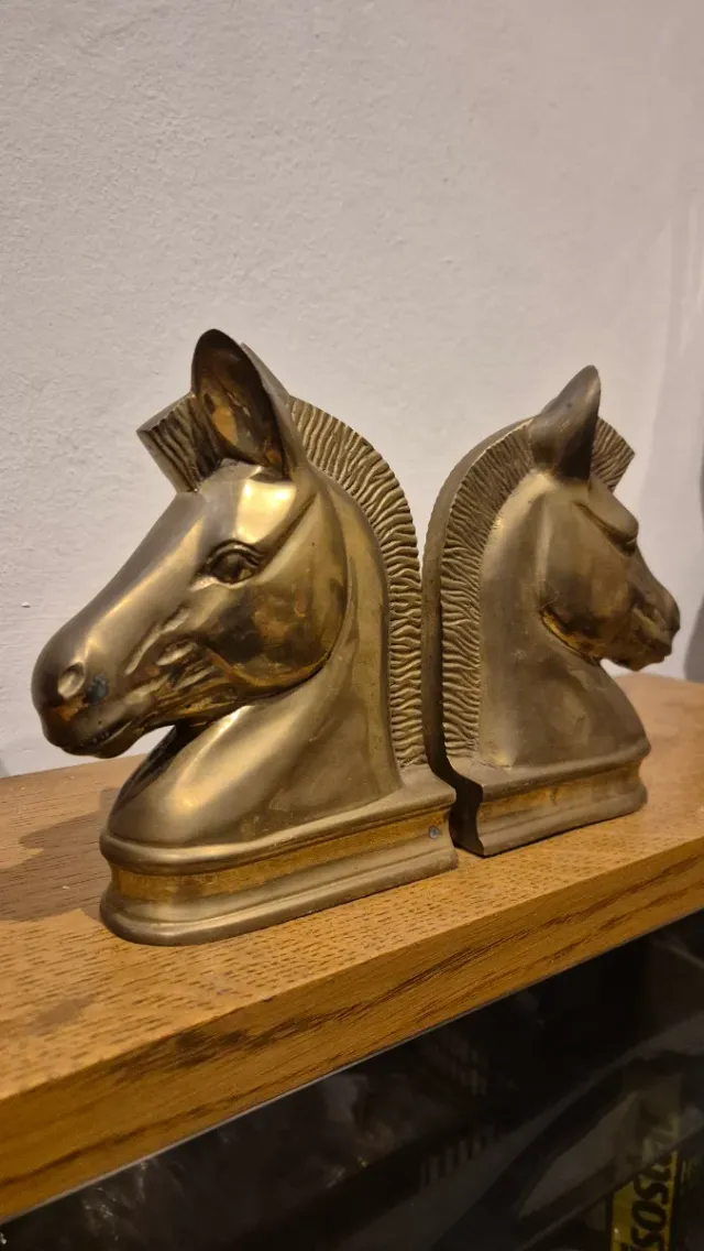 Ferri da libro in bronzo a forma di cavallo