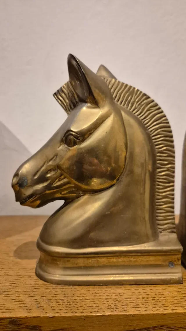 Ferri da libro in bronzo a forma di cavallo