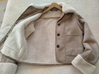 Chaqueta Zara borreguito doble faz