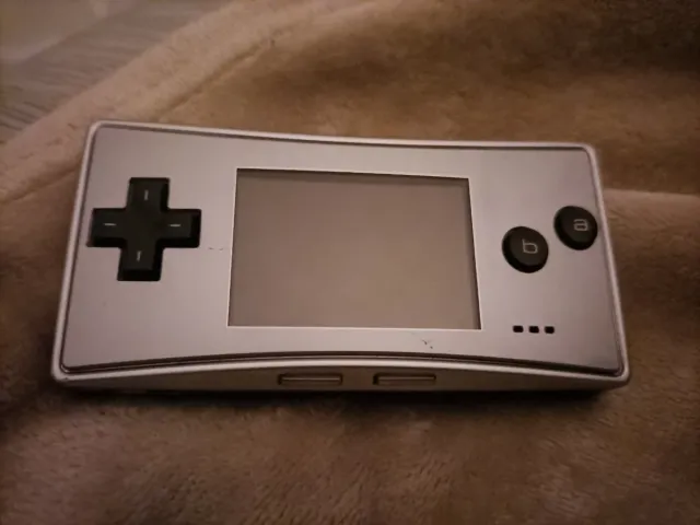 Nintendo Game Boy Micro Plata