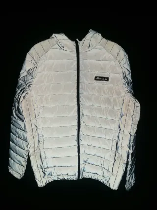 Chaqueta reflectante Ellesse.