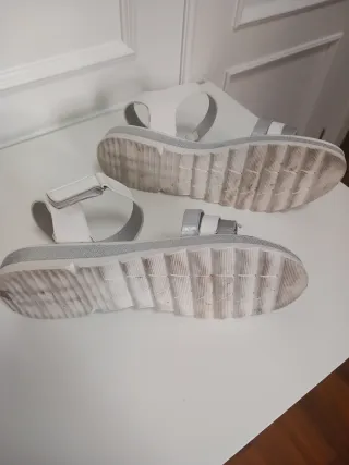 Sandalias niña T.37 Plata y Blanco