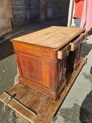 Scrivania antica in noce massello