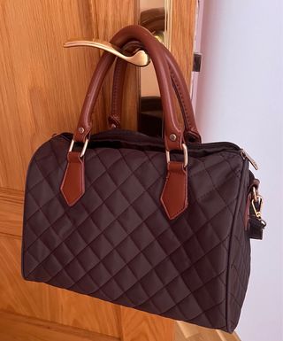 Bolso marrón nylon acolchado