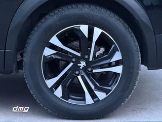 Peugeot e-2008 Electrico Allure 136Cv 5p.