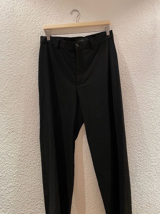 Pantalón de vestir negro con pinzas
