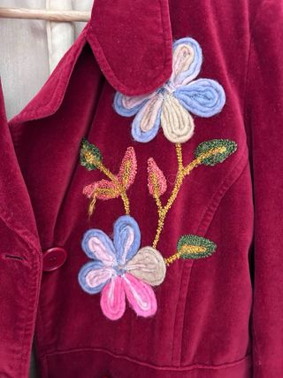Chaqueta Terciopelo Surkana Flores Bordadas