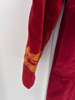 Chaqueta Terciopelo Surkana Flores Bordadas