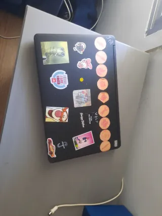 Portátil HP para piezas (no funciona)