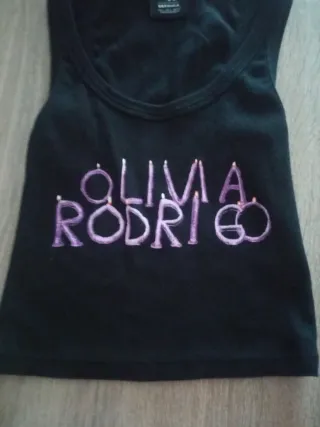 Camiseta Olivia Rodrigo Negra