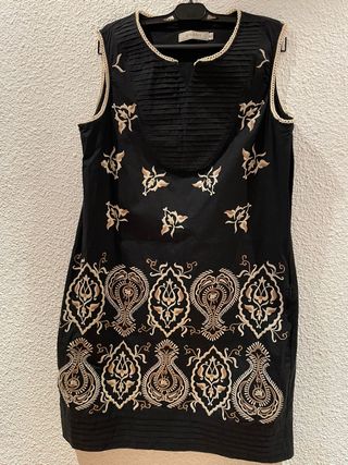 Vestido negro bordado ANANY talla 42