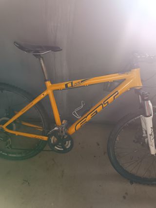 Bicicleta Felt 26 BTT