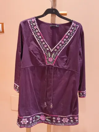 Blusa CLOCHE bordada con cordón