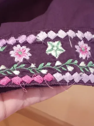 Blusa CLOCHE bordada con cordón